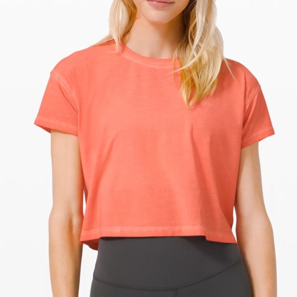 Lululemon cates tee shirt size 4 pink punch orange fade